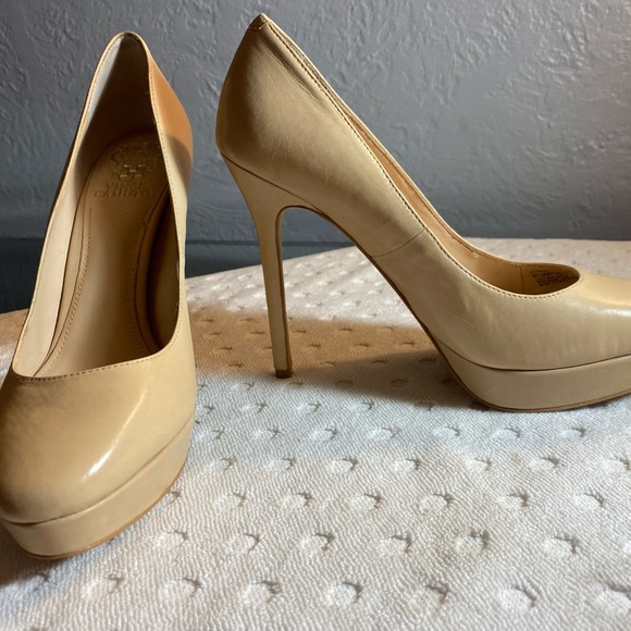 VINCE CAMUTO  Women's Blush NIOMI Platform Pump - Picture 13 of 16